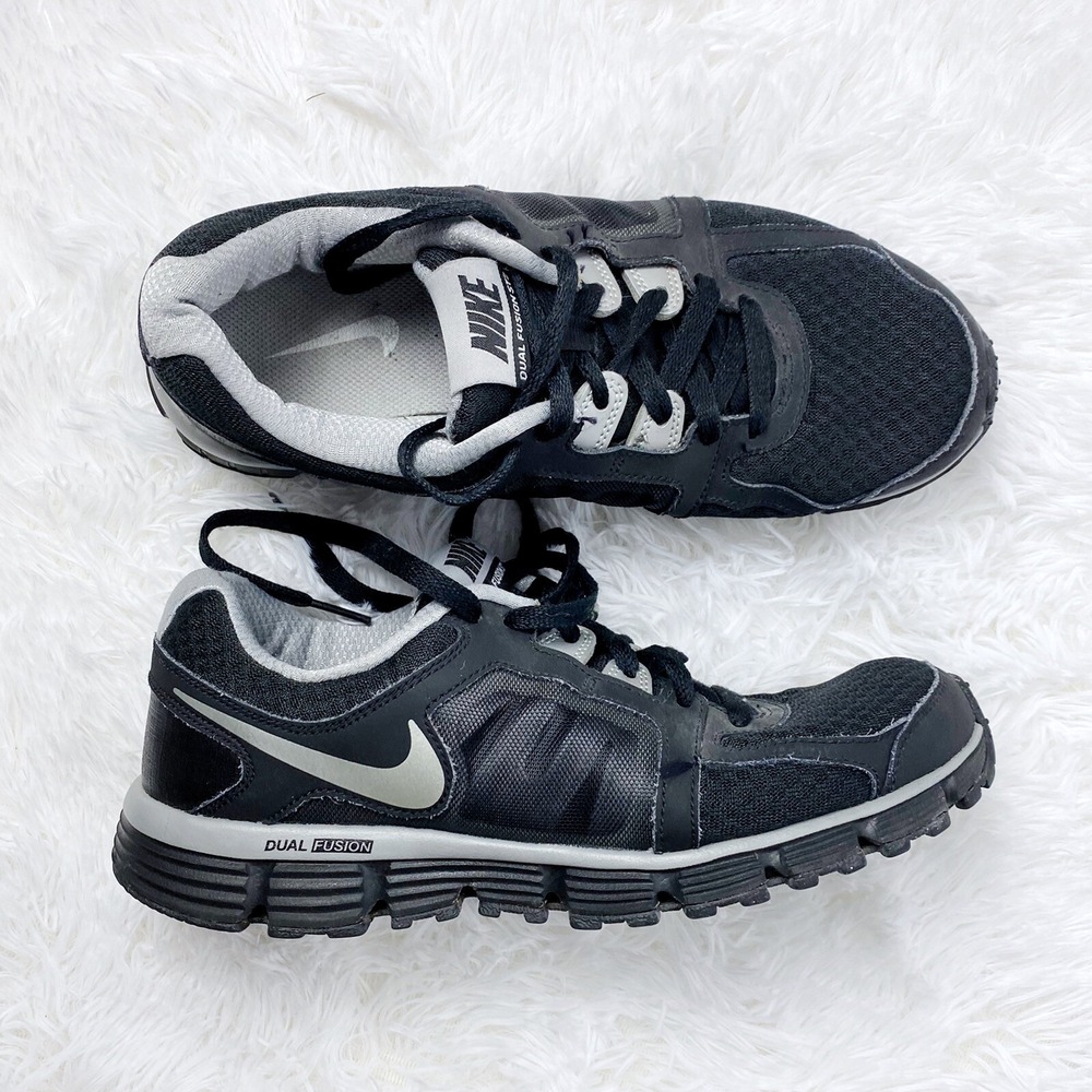Nike Sneaker Women's 8.5 Black Running Active Shoe